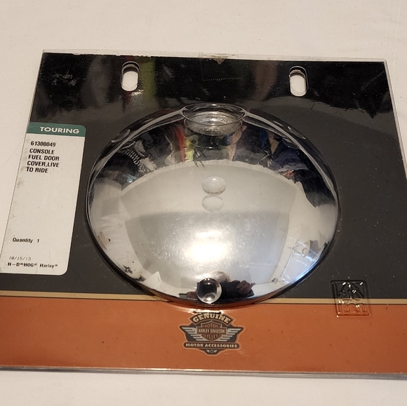 Harley-Davidson fuel door cover live to ride - Picture 4 of 6